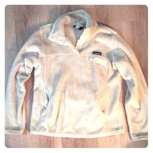 Medium Women’s Patagonia Fleece Pullover